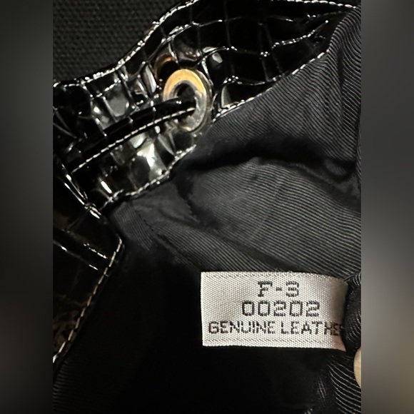 Charles David Large Black Patent Leather Top Handle Satchel Handbag - Picture 10 of 16